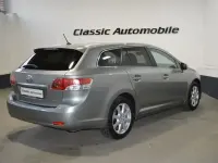 Gebraucht Toyota Avensis Executive 152 PS (111 kW) 2011 Grau Kombi