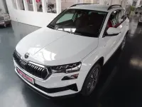 Gebraucht Skoda Karoq Tour 150 PS (110 kW) 2022 Weiß SUV