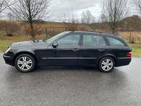 Gebraucht Mercedes E200 Avantgarde 163 PS (119 kW) 2005 Schwarz Limousine
