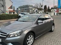 Gebraucht Mercedes 180 80 PS (58 kW) 2014 Grau Limousine