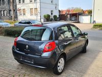 Gebraucht Renault Clio II Dynamique 75 PS (55 kW) 2005 Grau Limousine