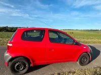 Gebraucht Toyota Yaris 68 PS (50 kW) 2002 Rot Kleinwagen