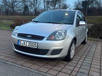 Gebraucht Ford Fiesta 80 PS (58 kW) 2008 Silber Limousine