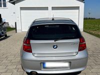 Second-hand BMW 118 143 CP (105 kW) 2008 Argintiu Hatchback