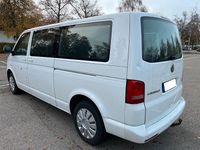 Gebraucht VW Caravelle 179 PS (131 kW) 2013 Weiß Van / Kleinbus