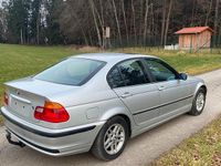 Gebraucht BMW 320 170 PS (125 kW) 2001 Silber Limousine
