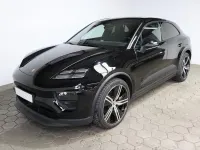 Gebraucht Porsche Macan 4 Electric Chrono 300 kW (408 PS) 2026 Schwarz SUV