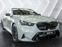 Neu BMW M5 727 PS (534 kW) 2026 Grau Kombi