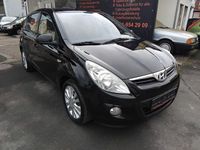 Gebraucht Hyundai i20 Style 101 PS (74 kW) 2009 Schwarz Kleinwagen
