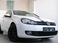 Gebraucht VW Golf VI Team 160 PS (117 kW) 2010 Weiß Kleinwagen