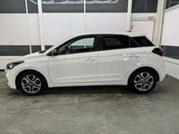 Gebraucht Hyundai i20 Active 101 PS (74 kW) 2019 Weiß Kleinwagen