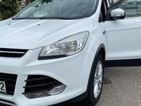 Gebraucht Ford Kuga 149 PS (109 kW) 2015 Weiß SUV