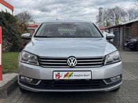 Second-hand VW Passat 122 CP (89 kW) 2012 Argintiu Berlinǎ
