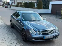 Gebraucht Mercedes E220 Elegance 150 PS (110 kW) 2002 Blau Limousine