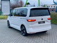 Gebraucht VW Multivan Life 136 PS (100 kW) 2023 Weiß Van