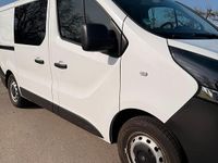 Gebraucht Opel Vivaro 120 PS (88 kW) 2017 Weiß Van / Kleinbus