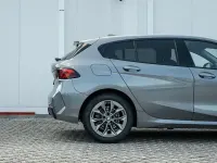 Gebraucht BMW 120 Sport Line 170 PS (125 kW) 2025 Skyscraper grey metalllic Kleinwagen