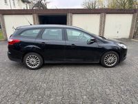 Gebraucht Ford Focus 102 PS (75 kW) 2013 Schwarz Kombi