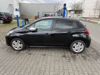 Gebraucht Peugeot 208 83 PS (61 kW) 2019 Schwarz Kleinwagen