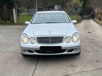 Gebraucht Mercedes E220 150 PS (110 kW) 2005 Silber Limousine