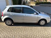 Gebraucht VW Polo Basis 75 PS (55 kW) 2002 Silber Limousine