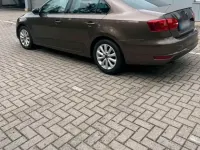 Używany VW Jetta Life 122 KM (89 kW) 2014 Brązowy Sedan/Limuzyna