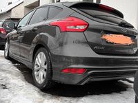 Gebraucht Ford Focus ST-Line 125 PS (91 kW) 2017 Grau Limousine
