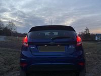 Gebraucht Ford Fiesta Titanium 125 PS (91 kW) 2016 Blau Kleinwagen