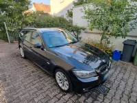 Gebraucht BMW 320 184 PS (135 kW) 2010 Schwarz Kombi