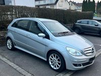 Gebraucht Mercedes B200 136 PS (100 kW) 2006 Silber Van / Kleinbus