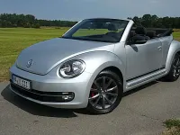 Gebraucht VW Beetle Cabriolet CLUB 105 PS (77 kW) 2015 Silber Cabrio