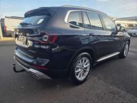Gebraucht BMW X3 Sport Line 190 PS (139 kW) 2023 Schwarz SUV