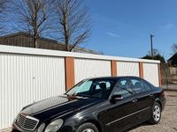 Gebraucht Mercedes E220 Avantgarde 150 PS (110 kW) 2004 Schwarz Limousine