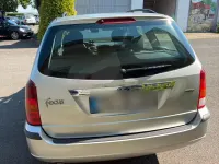 Gebraucht Ford Focus 115 PS (84 kW) 2002 Silber Kombi