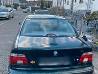 Gebraucht BMW 520 150 PS (110 kW) 1998 Grün Limousine