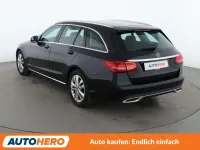 Gebraucht Mercedes C180 Avantgarde 156 PS (114 kW) 2019 Schwarz Kombi