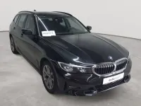 Gebraucht BMW 320 Sport Line 190 PS (139 kW) 2021 Saphirschwarz metallic Kombi