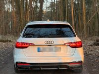 Gebraucht Audi A4 Black Edition 190 PS (139 kW) 2019 Weiß Kombi