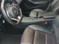 Gebraucht Mercedes GLA220 170 PS (125 kW) 2018 Weiß SUV