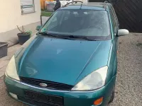 Used Ford Focus Ghia 101 HP (74 kW) 2000 Green Estate