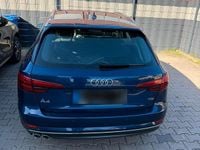 Gebraucht Audi A4 Comfort 190 PS (139 kW) 2016 Blau Kombi