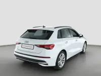 Używany Audi A3 Ambiente 150 KM (110 kW) 2025 Biały Sedan/Limuzyna