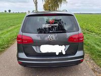 Gebraucht VW Sharan Comfortline 200 PS (147 kW) 2014 Grau Van / Kleinbus