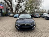Gebraucht VW Passat 150 PS (110 kW) 2015 Blau Kombi
