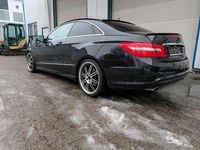 Gebraucht Mercedes E350 AMG 2009 Schwarz Coupé