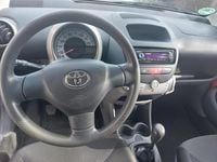 Gebraucht Toyota Aygo 68 PS (50 kW) 2007 Rot Kleinwagen