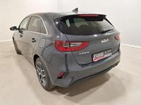 Neu Kia Ceed Style 140 PS (102 kW) 2025 Wolf grey Kleinwagen