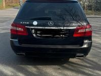 Gebraucht Mercedes E250 Avantgarde 204 PS (150 kW) 2012 Schwarz Kombi