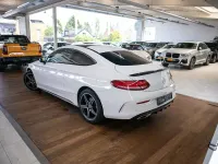 Gebraucht Mercedes C180 AMG line 156 PS (114 kW) 2017 Weiß Coupé