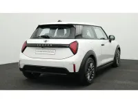 Gebraucht Mini Cooper 156 PS (114 kW) 2024 Nanuq white Kleinwagen